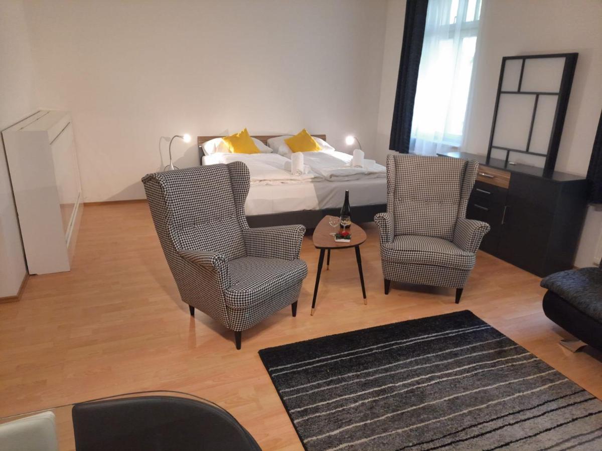 Apartman Nad Kolonadou Karlovy Vary Luaran gambar
