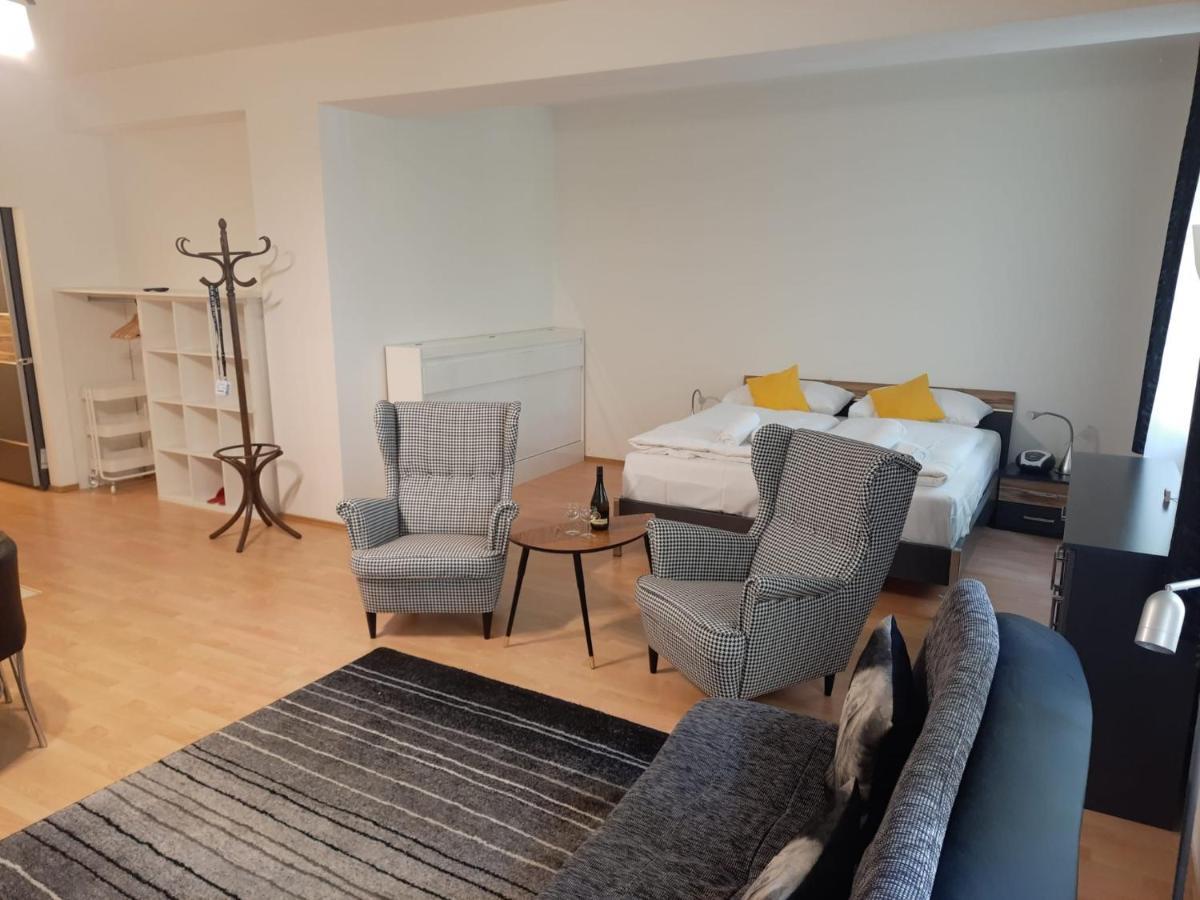 Apartman Nad Kolonadou Karlovy Vary Luaran gambar